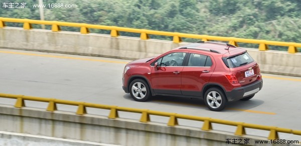 完形填空 试驾上海通用雪佛兰创酷_试驾评测 