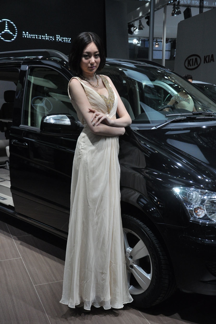 北京奔驰2号车模