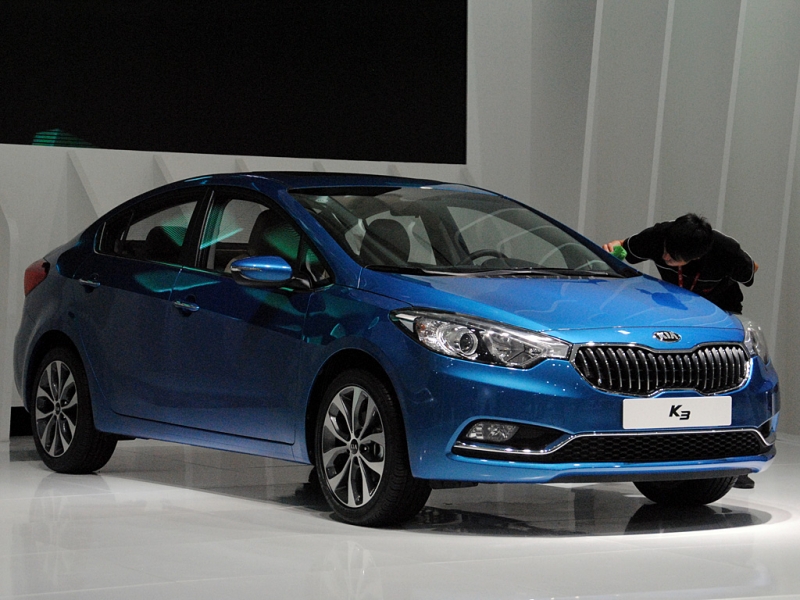 起亚k3外观图片