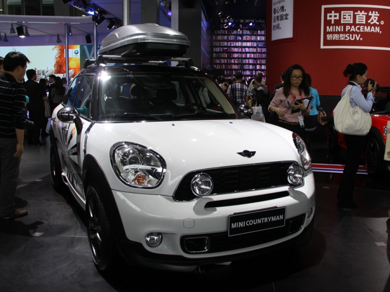 MINI COUNTRYMAN