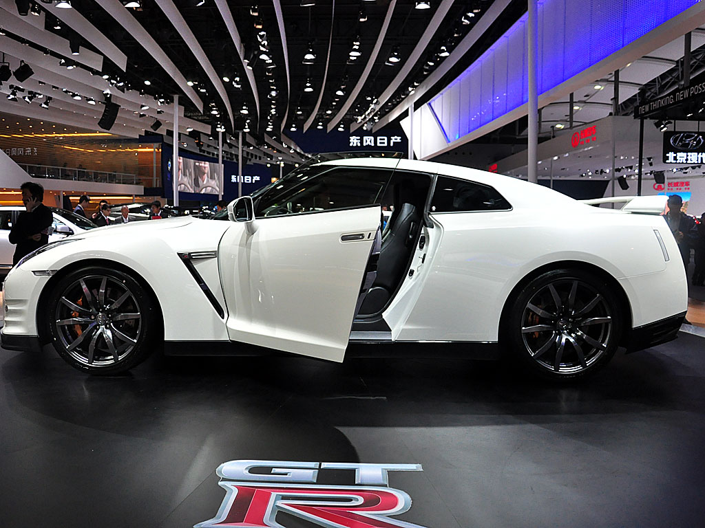 日产GT-R