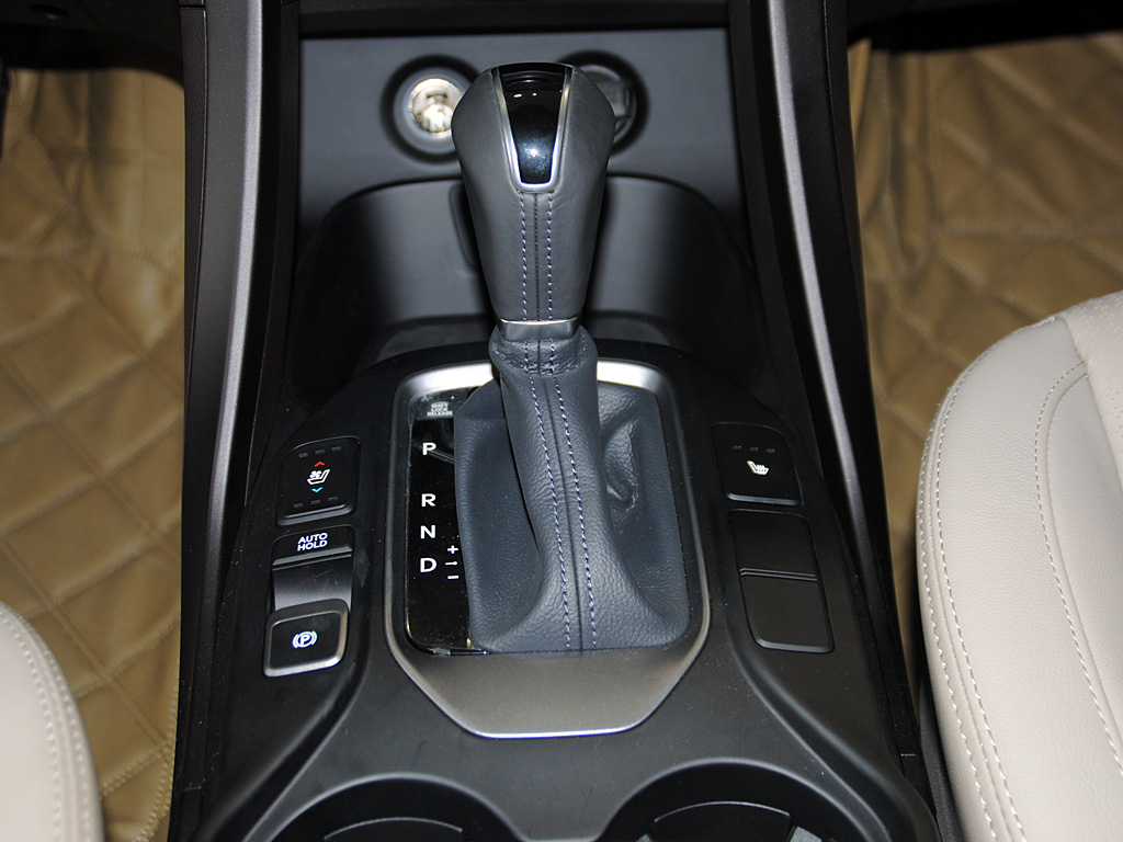 全新胜达挂档杆