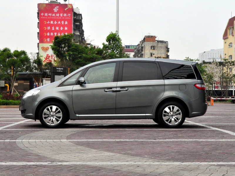 大7 MPV