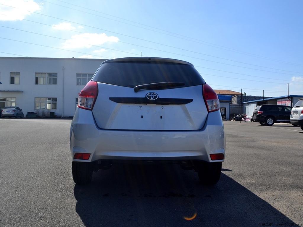 YARiS L 致炫