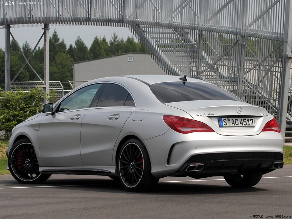 奔驰CLA AMG