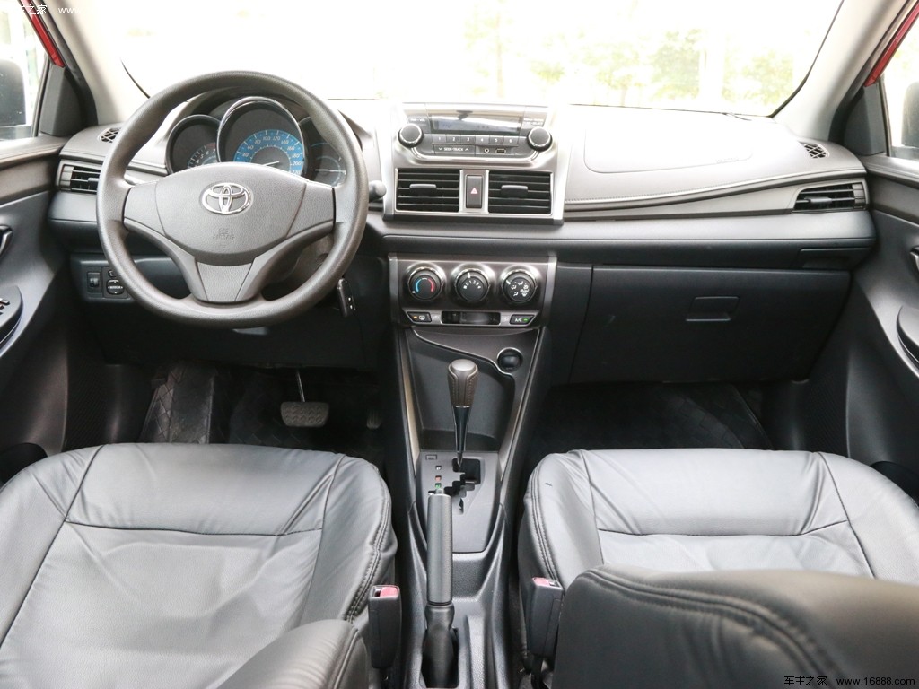 YARiS L 致炫