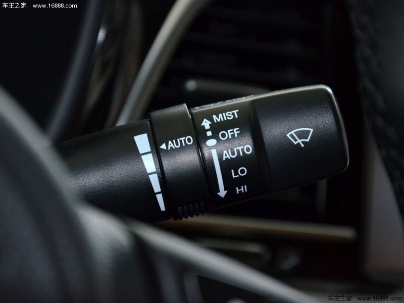 起亚K42014款 2.0L 自动PRM
