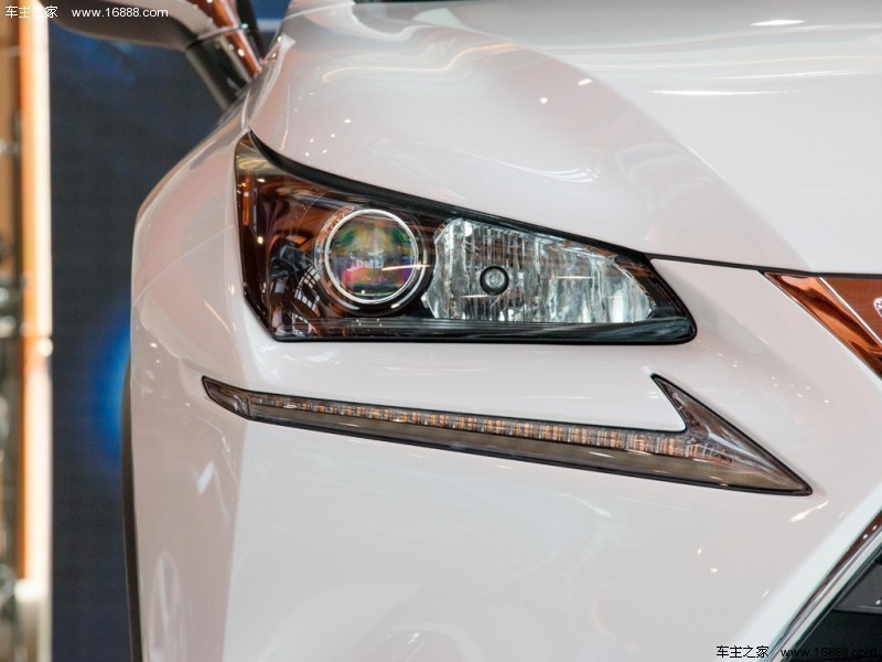 雷克萨斯NX 2015款 300h 前驱版