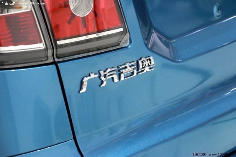 广汽吉奥GX6 2015款 2.4L 四驱旗舰版