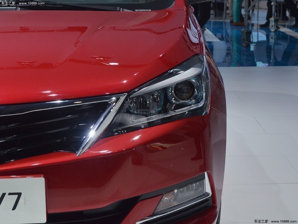 悦翔V7 2015款 1.6L 自动乐趣型