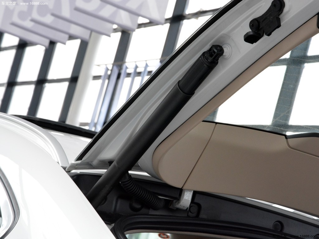 宝马X615款 xDrive35i 豪华型