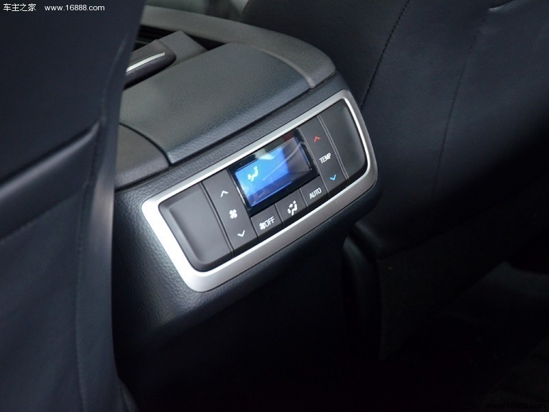 汉兰达2015款2.0T 四驱豪华版