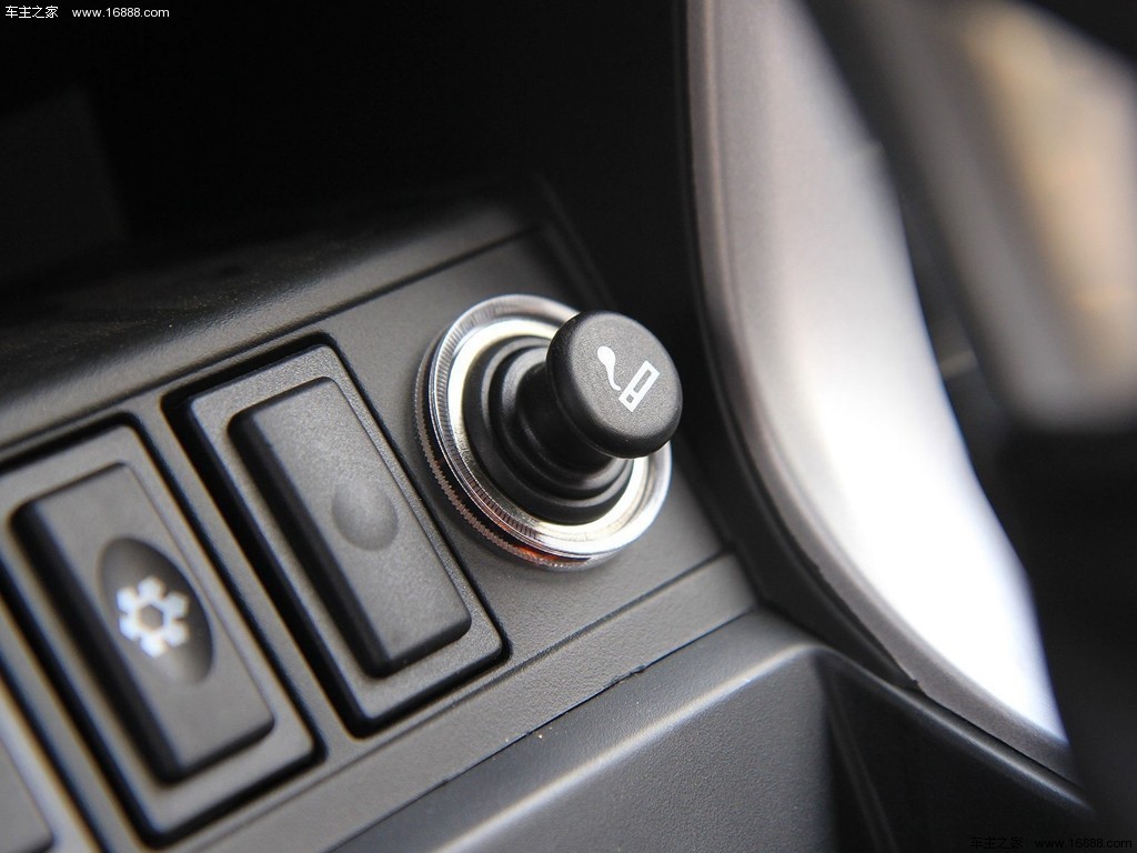 力帆X602015款 1.8L CVT豪华型