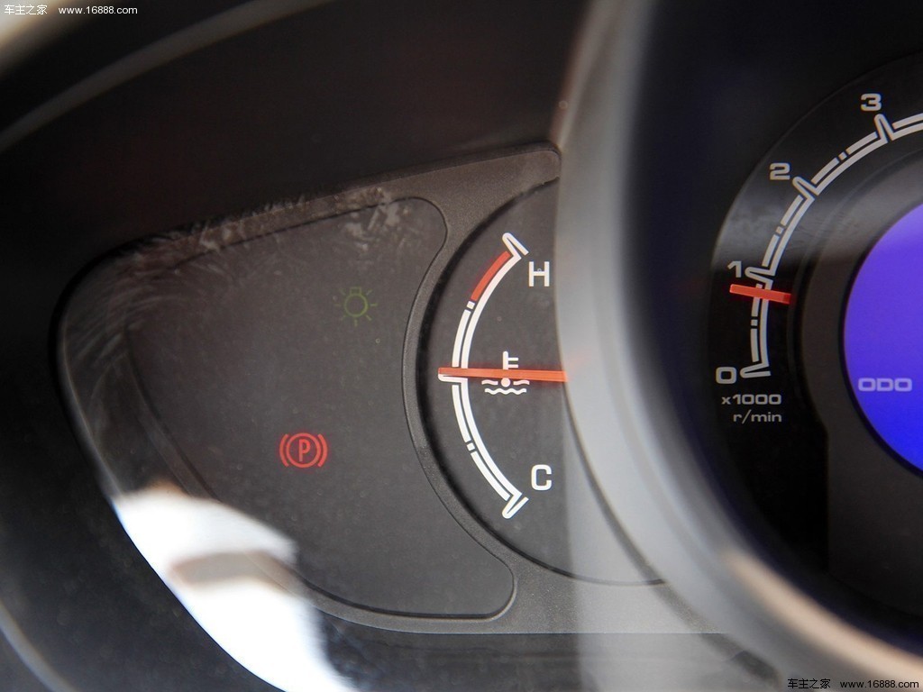 力帆X602015款 1.8L CVT豪华型