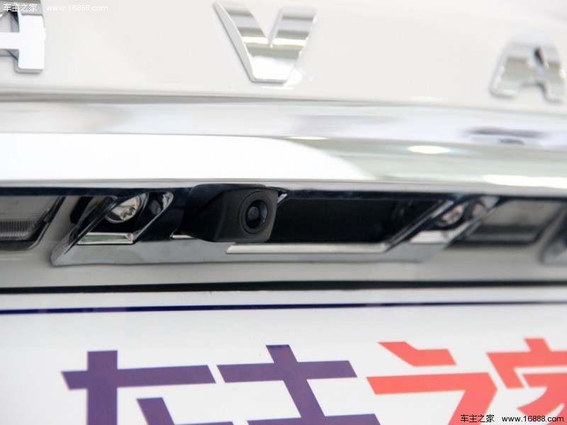 哈弗H82015款 2.0T两驱豪华型