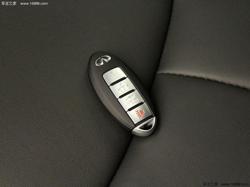 英菲尼迪Q702015款 2.5L舒适版