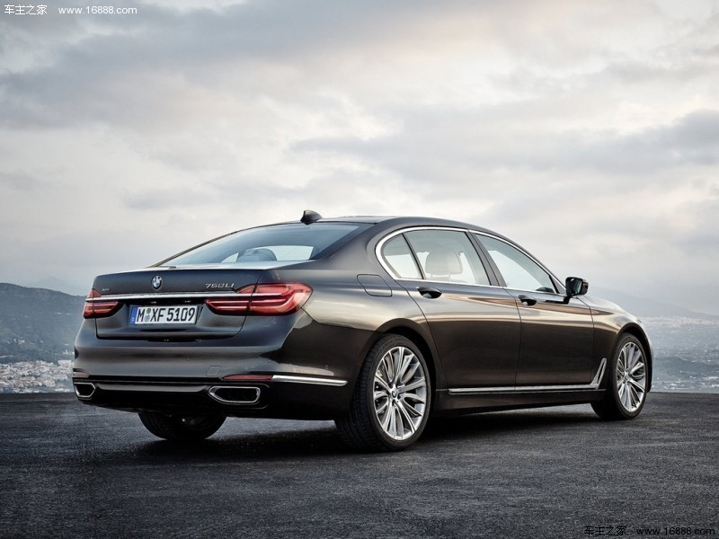 宝马7系2016款 750Li xDrive