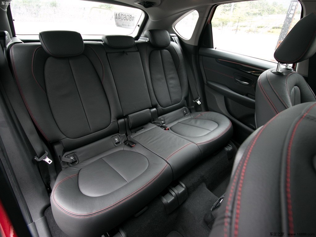 15款218i运动设计套装