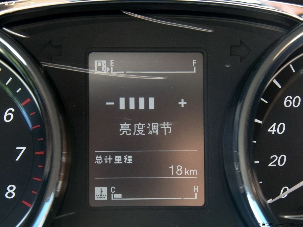 五菱宏光 2015款 1.5L S1 豪华型