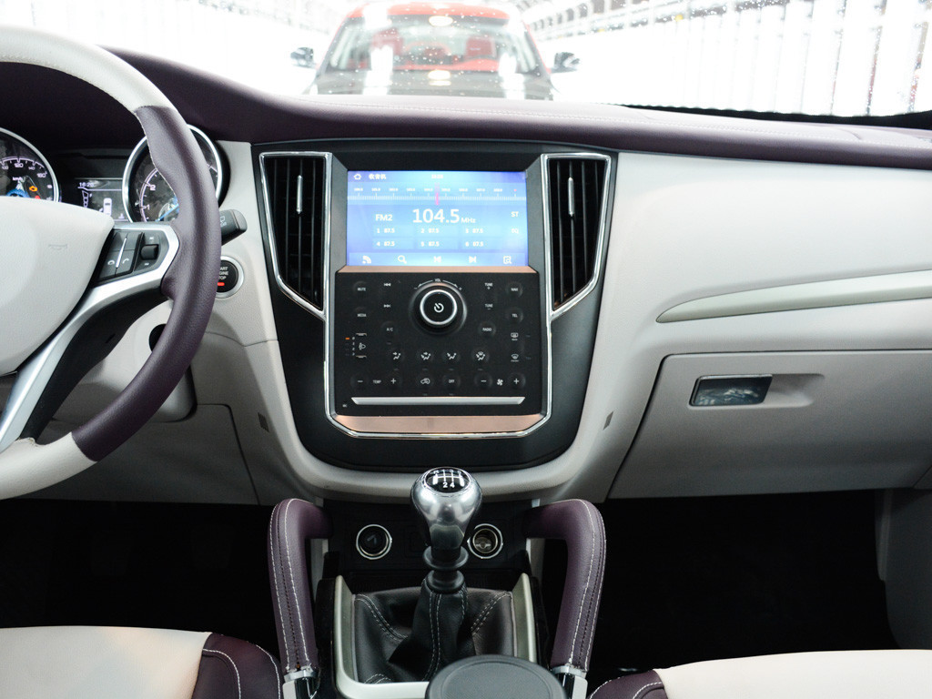 棕色 米色-千山暮雪|众泰sr7内饰图片 – 车主之家