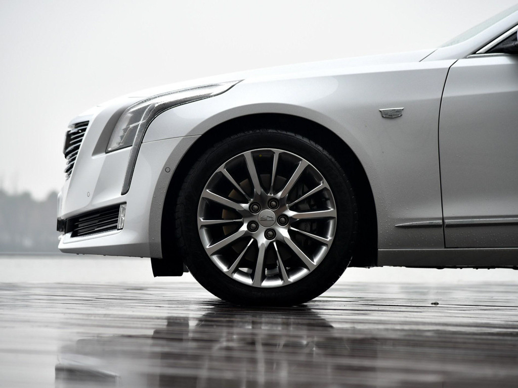 凯迪拉克CT6 2016款 40T 铂金版