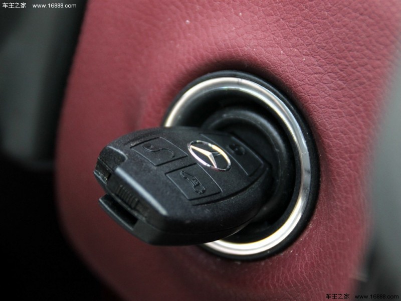 新凯威霆 2015款 3.0L 标准型