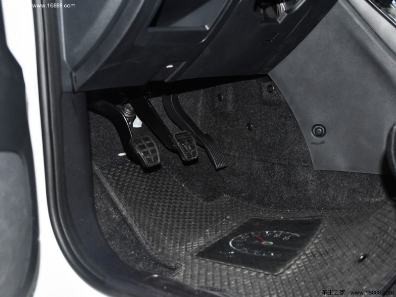 海马M3 2016款 1.5L 手动舒适型天窗版