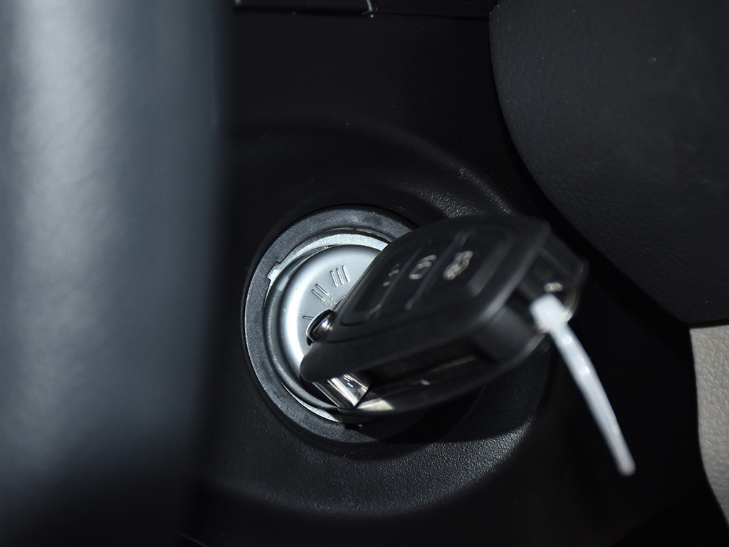 福克斯 2015款 三厢 1.6L 自动舒适型