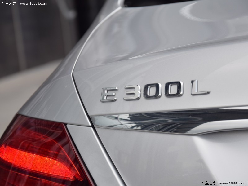 奔驰E级 2016款 E 300 L 运动豪华型