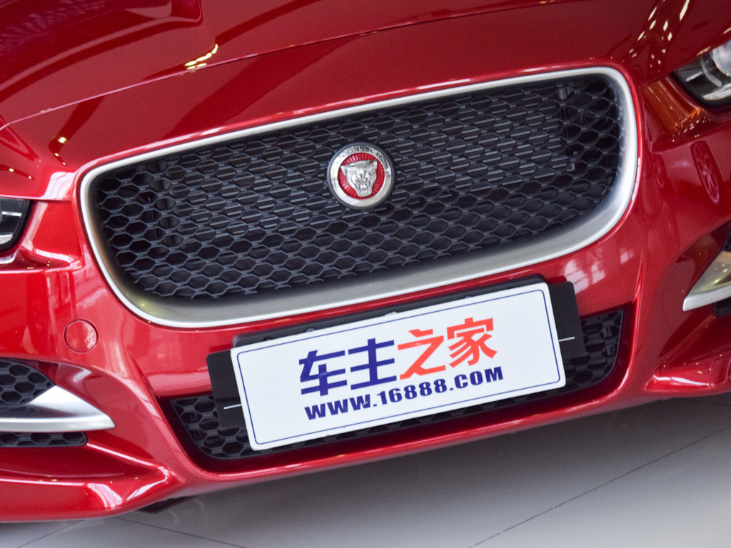 捷豹XE 2017款 2.0T 240PS R-SPORT