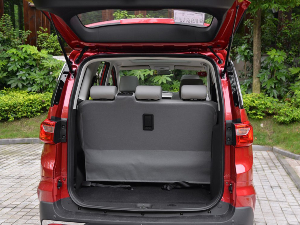 北汽幻速h3f 2016款 1.5l 尊贵型