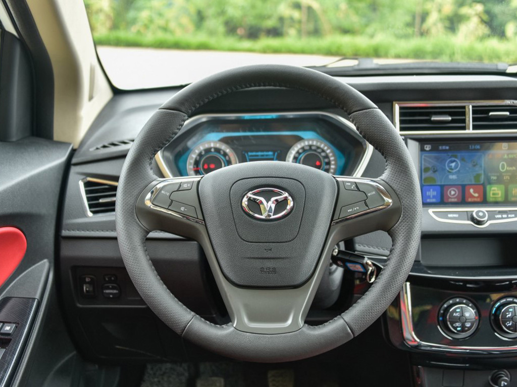 查看小图外观(7张)内饰(2/18张)其他(16张)英致g3 2016款 g3s 1.