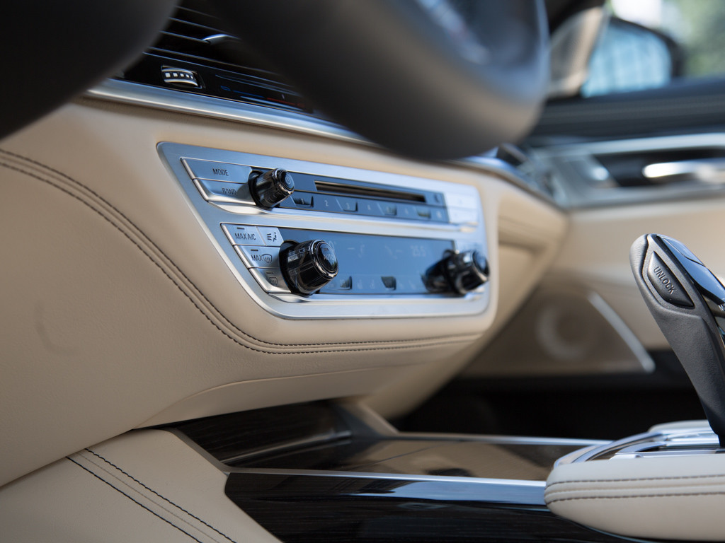 2017款 m760li|宝马7系内饰图片 – 车主之家