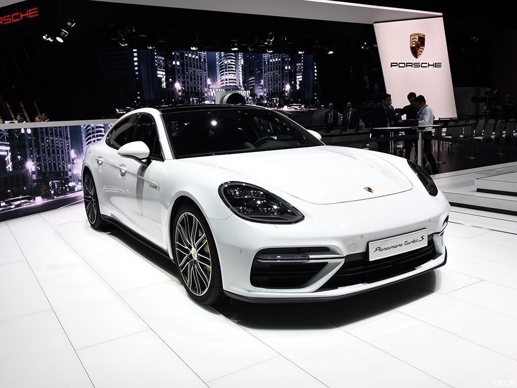 Panamera新能源 2017款 Panamera 4 E-Hybrid 行政加长版 2.9T