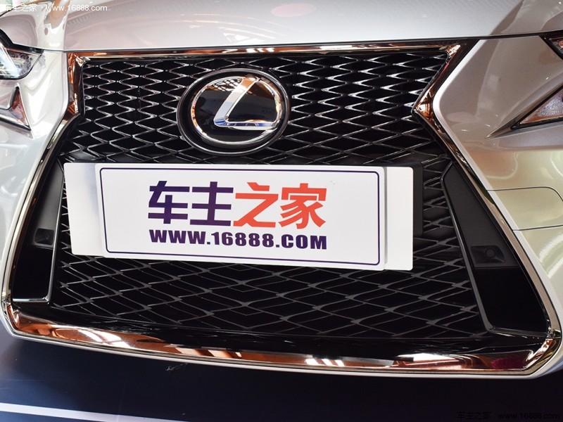 雷克萨斯IS2017款 300 F SPORT版（指导价：36.90万）