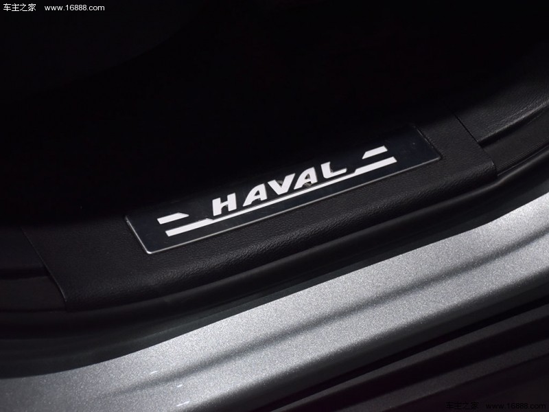 哈弗H72017款 蓝标H7L 2.0T 自动豪华型（指导价：18.18万）