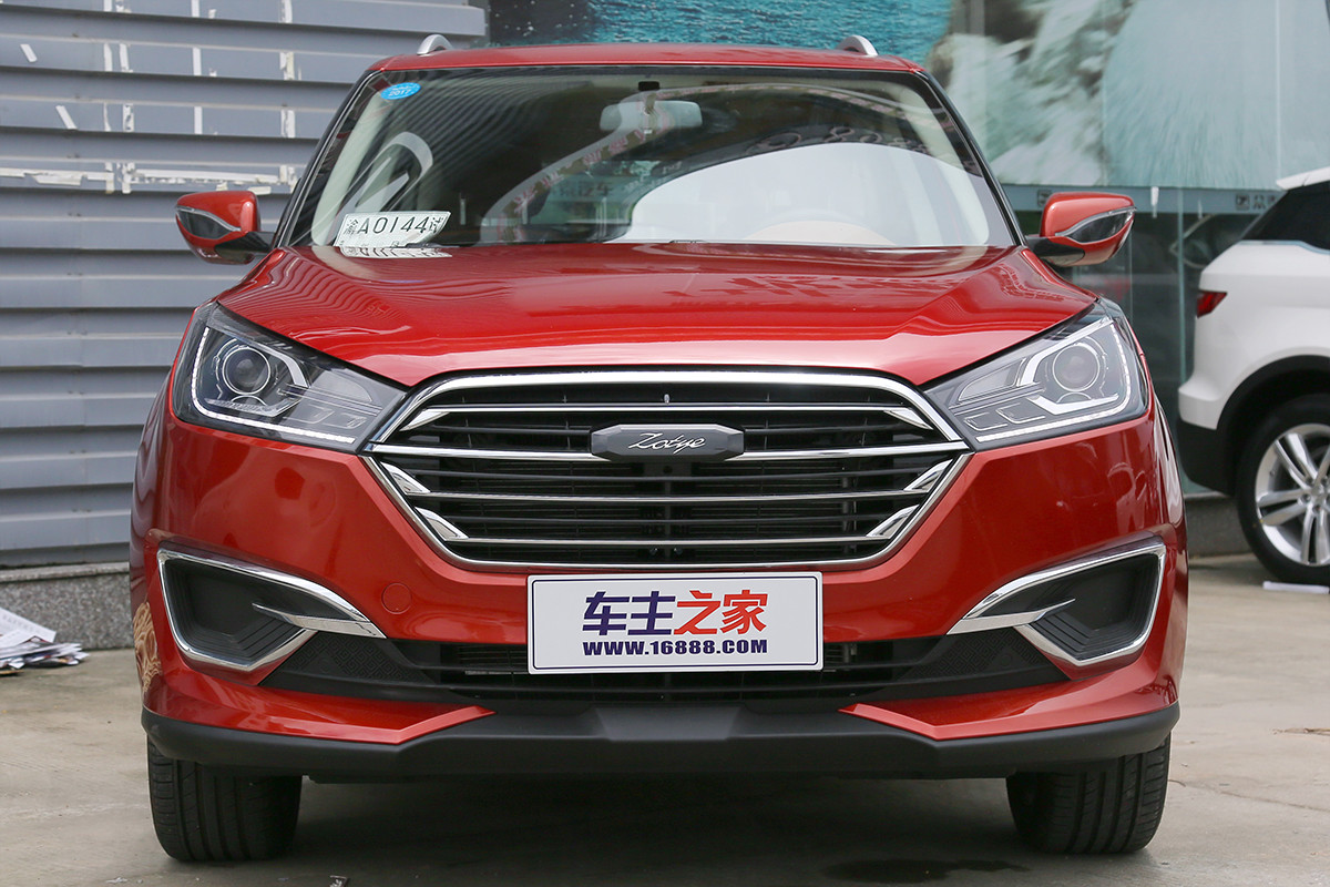 众泰t3002017款 1.5t 手动尊享型