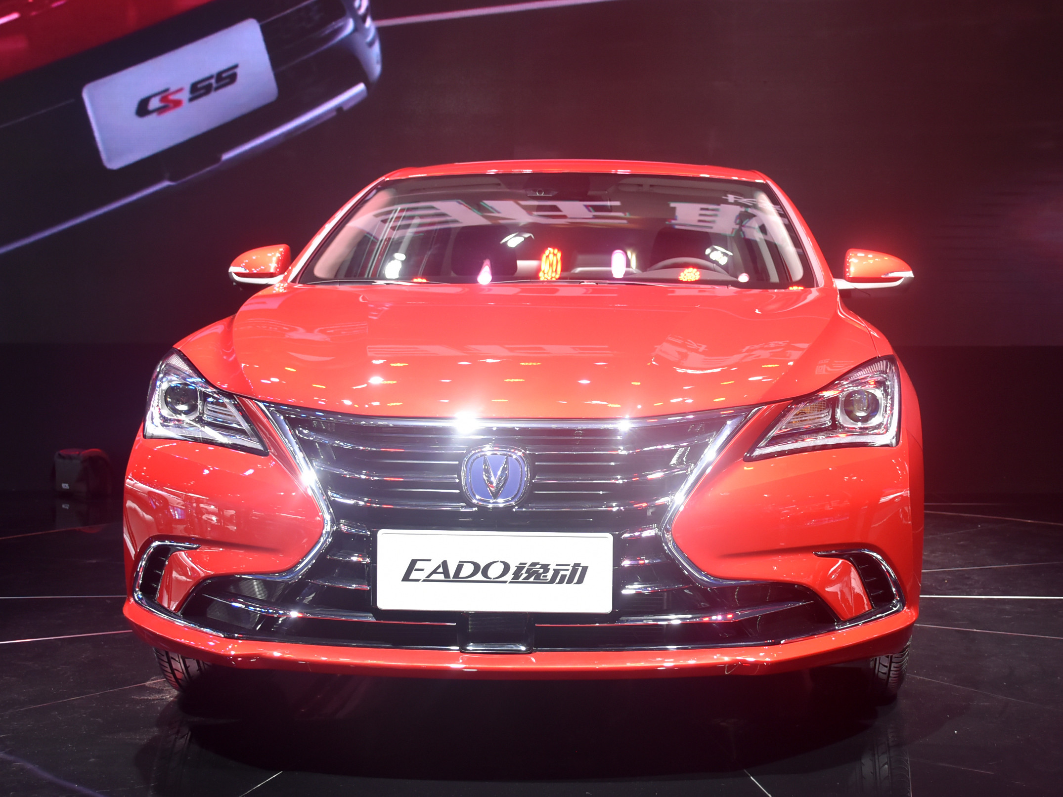 汽车图库 长安 长安汽车 逸动(16/234) 外观 新逸动 参考成交价: 4.