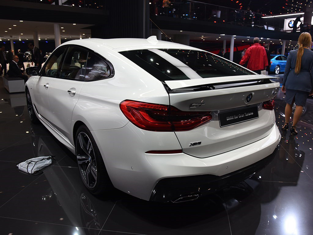 宝马6系gt2018款 640i xdrive m运动套装