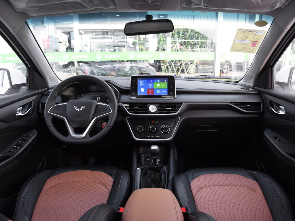五菱宏光S32018款 1.5T 手动豪华型