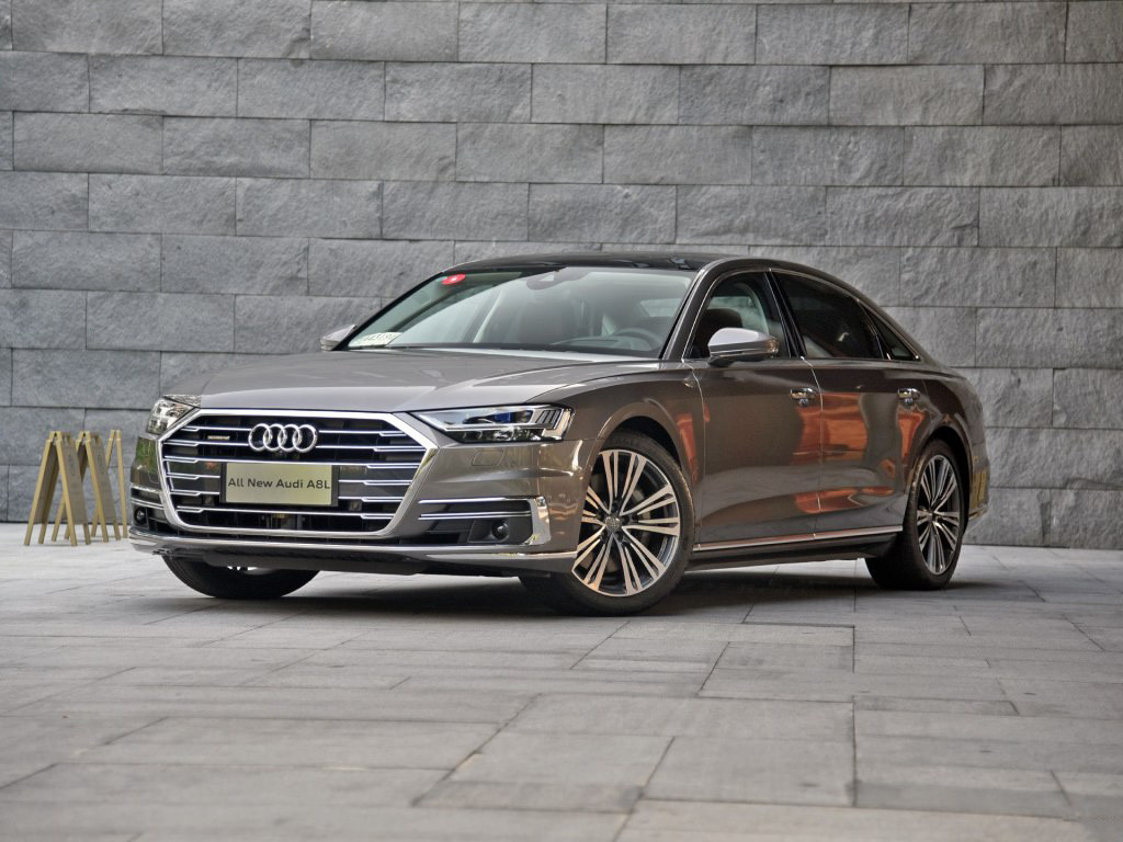 奥迪A82018款 A8L 55 TFSI quattro豪华型