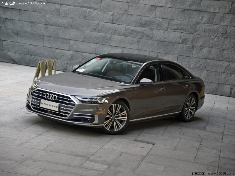 奥迪A82018款 A8L 55 TFSI quattro豪华型