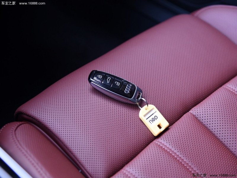 奥迪A82018款 A8L 55 TFSI quattro豪华型