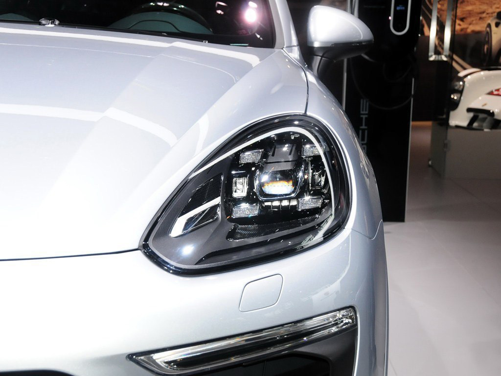 Cayenne新能源2016款 Cayenne S E-Hybrid 3.0T