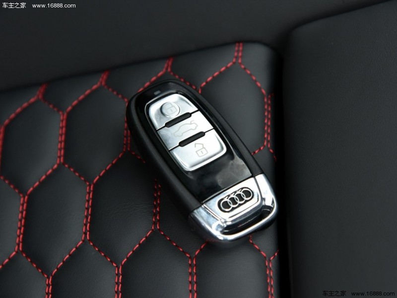 奥迪RS 66 2016款 RS 6 4.0T Avant