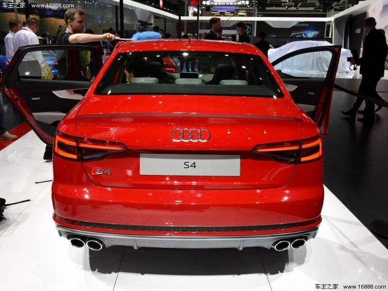 奥迪S42018款 S4 3.0TFSI