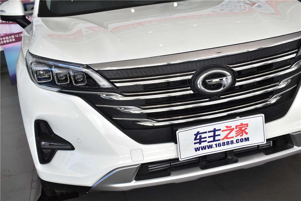 传祺GS52019款 270T 自动尊享版