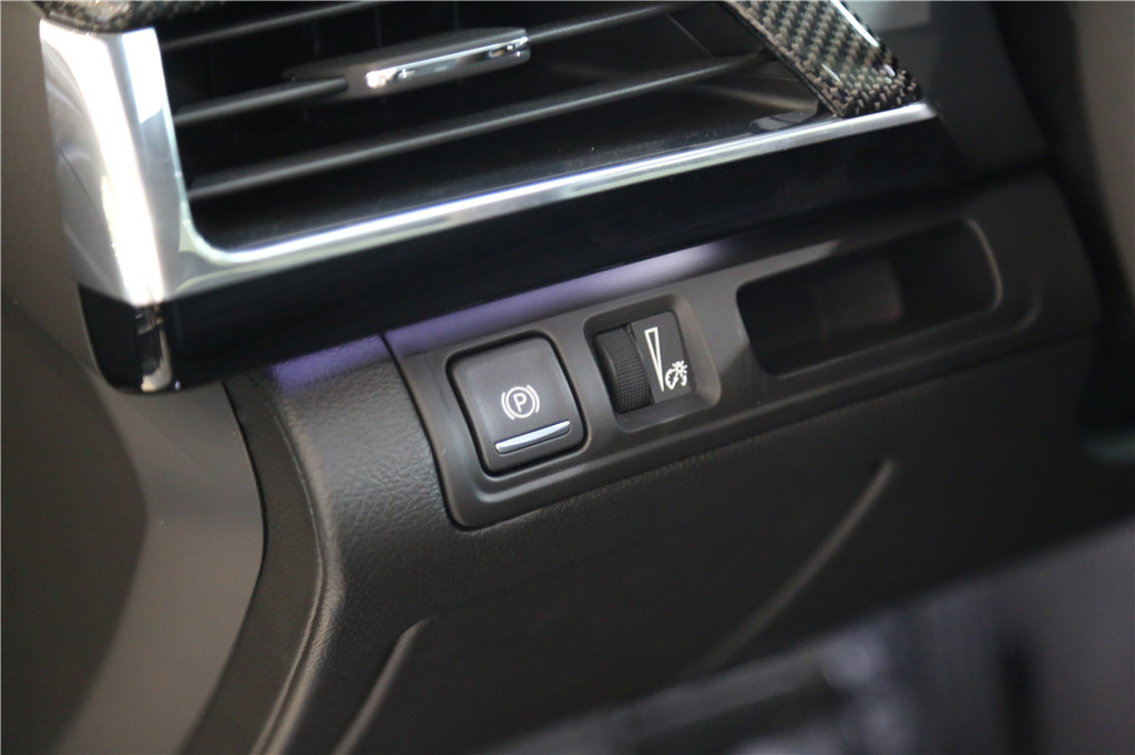凯迪拉克CT62019款 28T 领先运动型