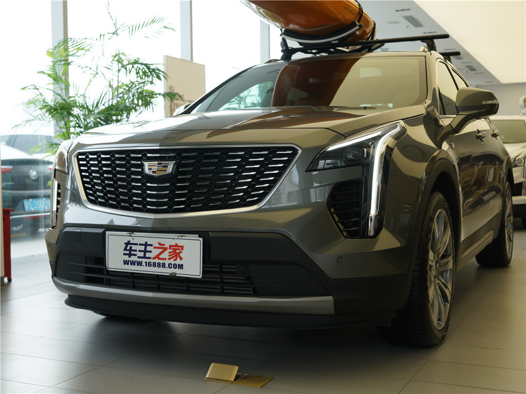 凯迪拉克XT42018款