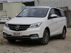 寶駿730圖片